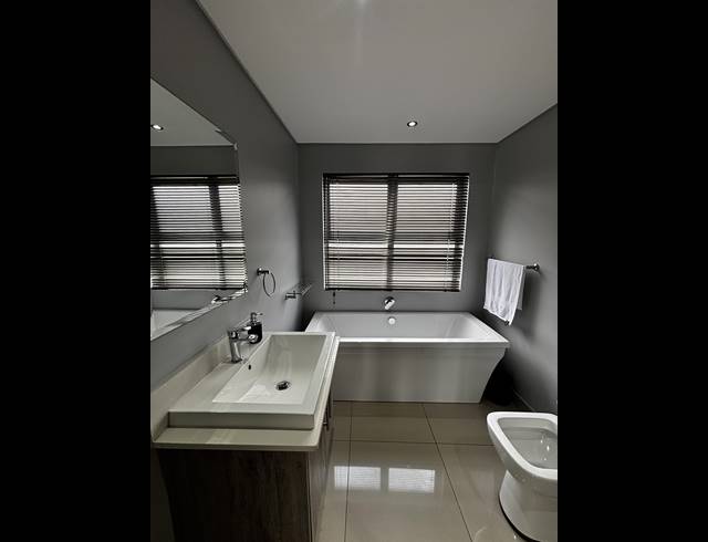 1 BEDROOM APARTMENT FOR SALE IN BROADACRES